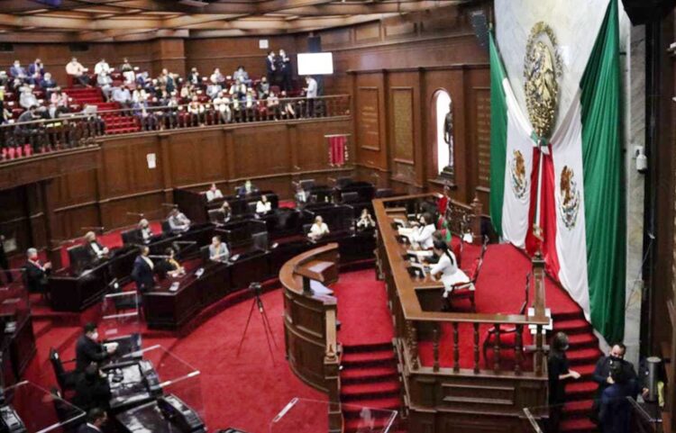 Diputados locales asumen funciones en la 75 Legislatura del Congreso Michoacano