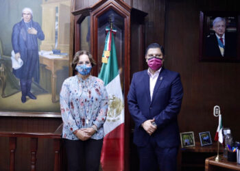 Coordinación permanente en el manejo de la pandemia, acuerdan Nacho Campos y Diana Carpio
