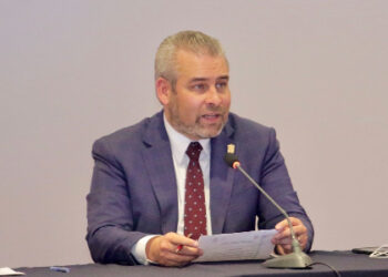 Anuncia Bedolla regreso a clases presenciales en Michoacán