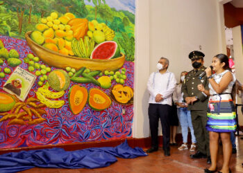 Gobernador Alfredo Ramírez ofrece fomentar la actividad cultural en Apatzingán