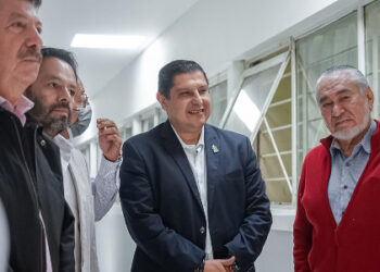 Nacho Campos plantea unir esfuerzos por la salud