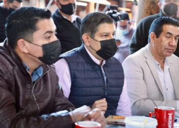 Asignarán recursos en 2022 para mejorar mercados municipales