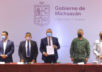 Gobernador Bedolla firma acuerdo de coordinación en seguridad con municipios