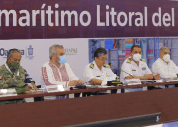 Bedolla convoca a gobernadores a crear rutas de comercio marítimo en el Pacífico