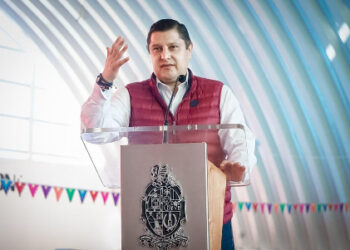 Arrancan clases inclusivas de natación para personas con discapacidad