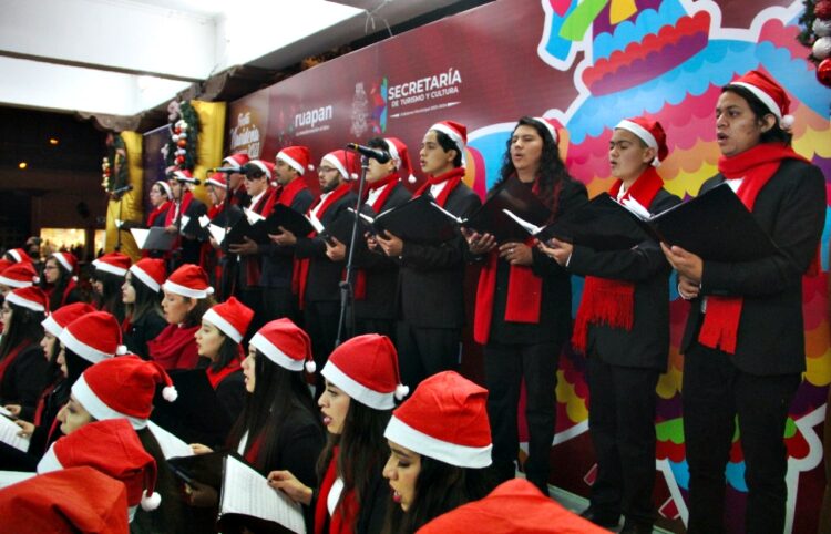 Exitoso concierto navideño en Uruapan