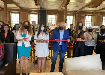 Con gran éxito arranca el Christmas Market en Uruapan