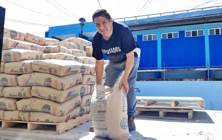 Paco Cedillo, el mejor líder social en Uruapan: Vecinos de colonias populares