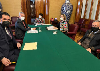 Gobierno de Michoacán y SEP dan seguimiento a federalización de la nómina magisterial