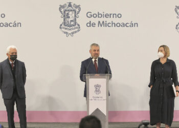 Industria aguacatera no está detenida, exporta y atiende el mercado nacional: Bedolla