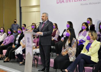 Impulsa Bedolla reforma para elevar castigo al feminicidio en Michoacán