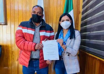 Firma municipio de Salvador Escalante convenio con CECATI para capacitación