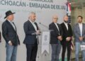 Unidos, Gobierno de Michoacán y Embajada de USA seguiremos impulsando el agro y el turismo: Bedolla