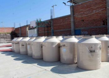 Tinacos y cemento a bajo costo para familias de Tumbiscatío: Ayuntamiento
