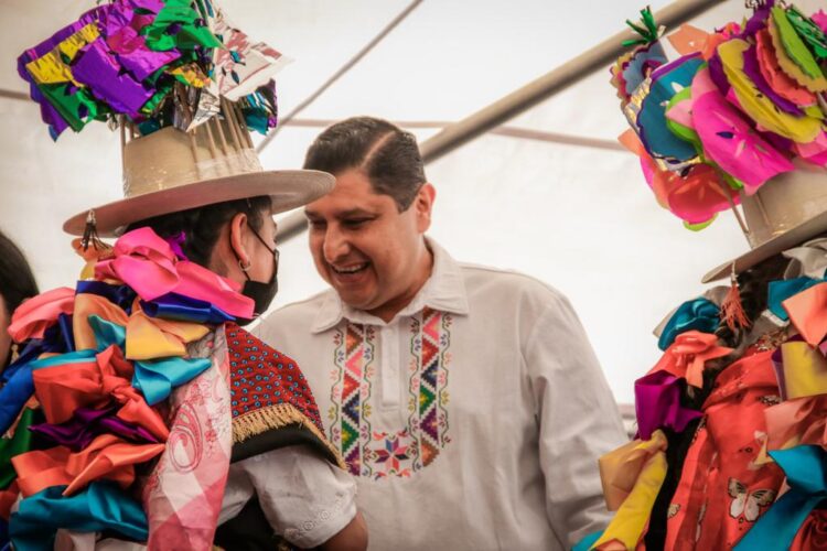 Gestiona Nacho Campos nuevos nichos de oportunidad para los artesanos