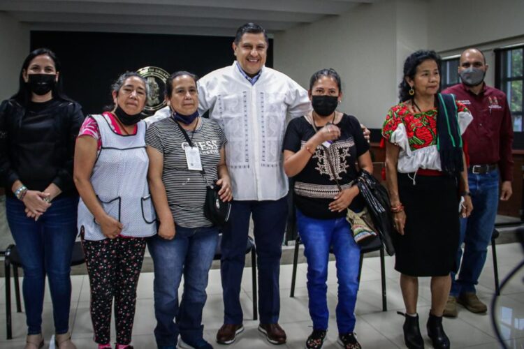 Ventas por 28 mdp en Tianguis Artesanal