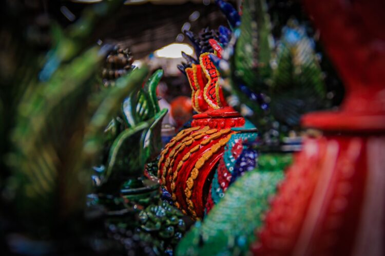 Gran arribo de turistas al Tianguis Artesanal de Domingo de Ramos