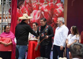 Artesanos locales proyectaron a Uruapan a nivel internacional: Nacho Campos