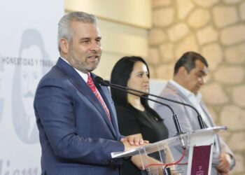 Empresas michoacanas, prioritarias para construir las oficinas del IMSS: R Bedolla