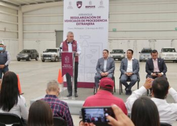 Inicia Bedolla regularización de vehículos de procedencia extranjera en Michoacán