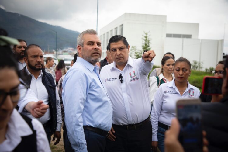 Refrenda Nacho Campos su apoyo para abrir el Campus de la Umsnh en Uruapan