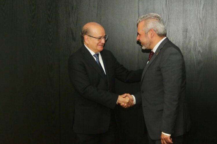 Bedolla revisa con líder sindical del IMSS generar mil plazas laborales en Morelia