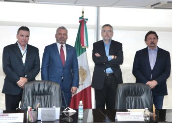Celebra Bedolla acuerdo anti huelga de Sindicato Minero y Arcelor Mittal en LC