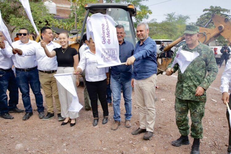 Con inversión de 2.4 mdp, Bedolla inicia en Buenavista «Obras por Cooperación»