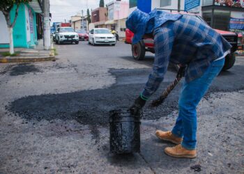 Inician trabajos de bacheo en Uruapan