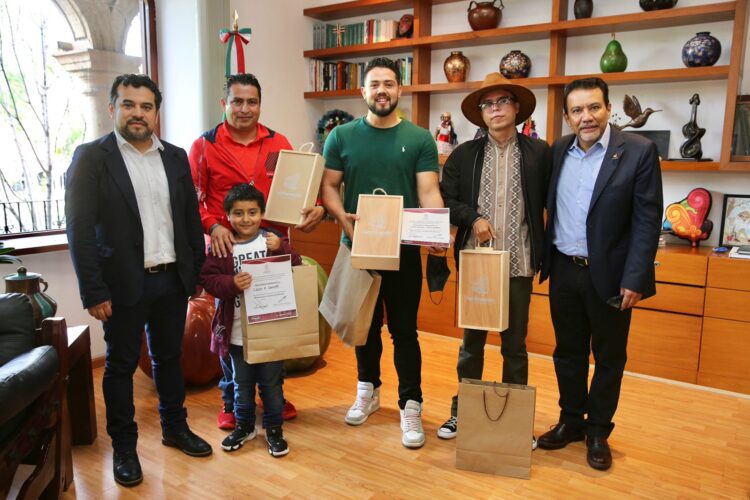 Premia Gobierno Estatal a ganadores del Concurso Fotográfico El Alma de México