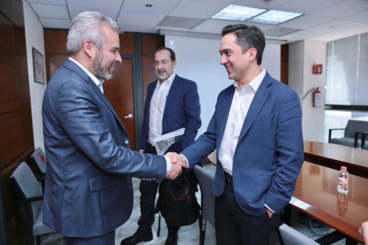 Revisan Bedolla y Banobras esquemas para refinanciar los créditos heredados