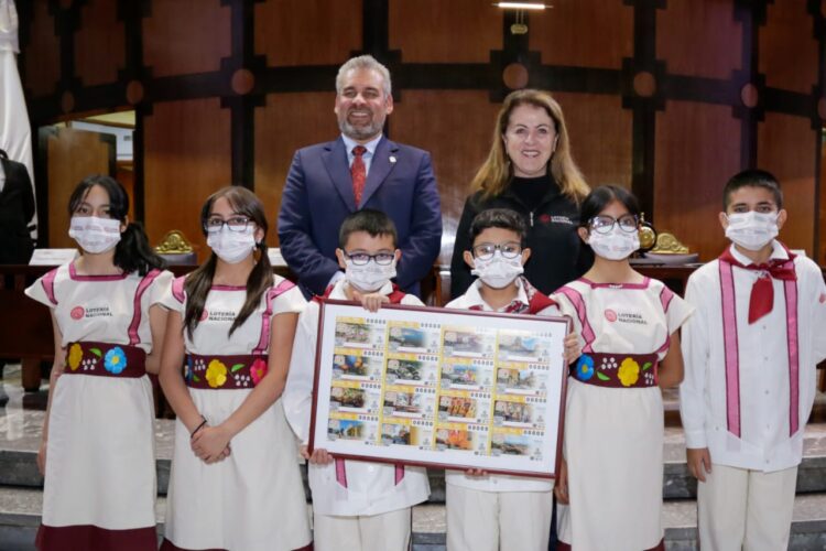 Asiste Bedolla a sorteo Lotería Nacional para los pueblos mágicos de Michoacán