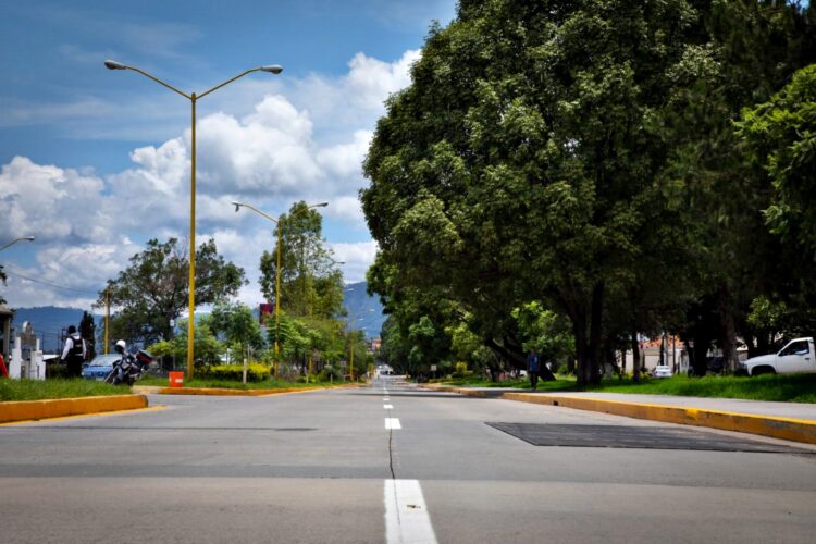Entregaron Nacho Campos y Alfredo Ramírez obra en el Boulevard Industrial