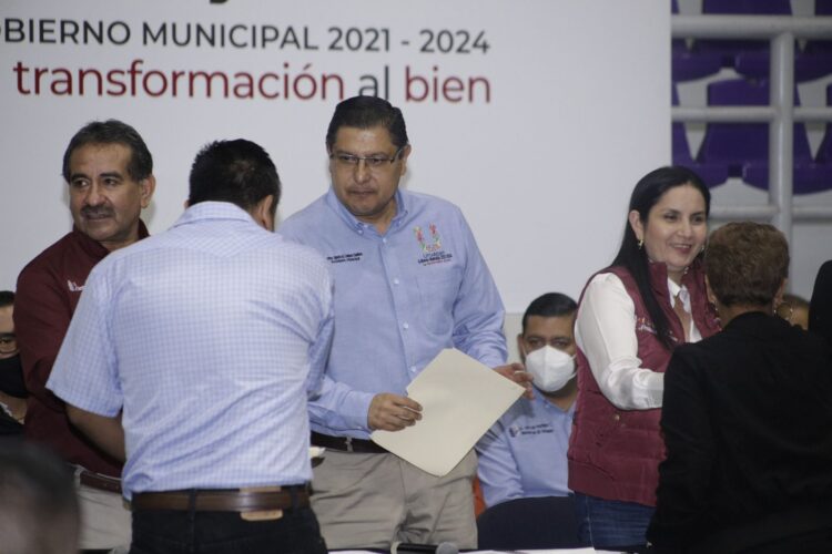 Instaladas 7 mil lámparas de alumbrado público en Uruapan: edil Nacho Campos