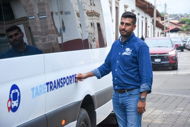 Inaugura alcalde Poncho Chávez nuevo servicio de transporte Taretan – Morelia