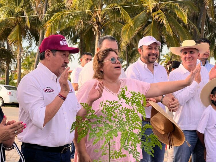 Dip. Julieta García Zepeda felicita a Juan Pablo Celis, nuevo presidente de Morena