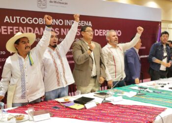 Bedolla y comunidades indígenas cierran filas por la defensa de los autogobiernos