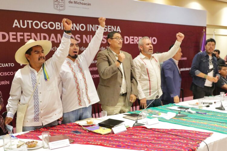 Bedolla y comunidades indígenas cierran filas por la defensa de los autogobiernos