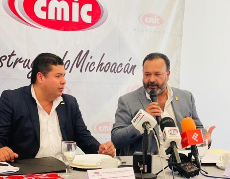 Gobierno de Pátzcuaro y la CMIC firman convenio para impulsar infraestructura