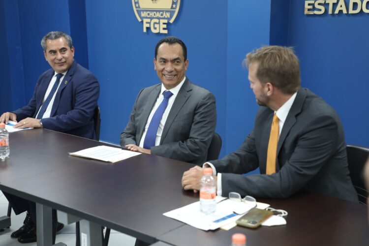 Busca FGE excelencia en el servicio con mejora y más fortaleza institucional: ALS