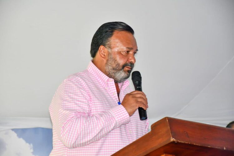 Ayuntamiento de Pátzcuaro reconoce las aportaciones del INAPESCA al municipio