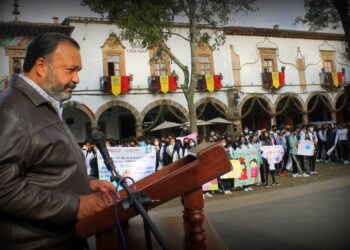 Sensibilizar embarazo de adolescentes, básico para resolverlo: Julio Arreola