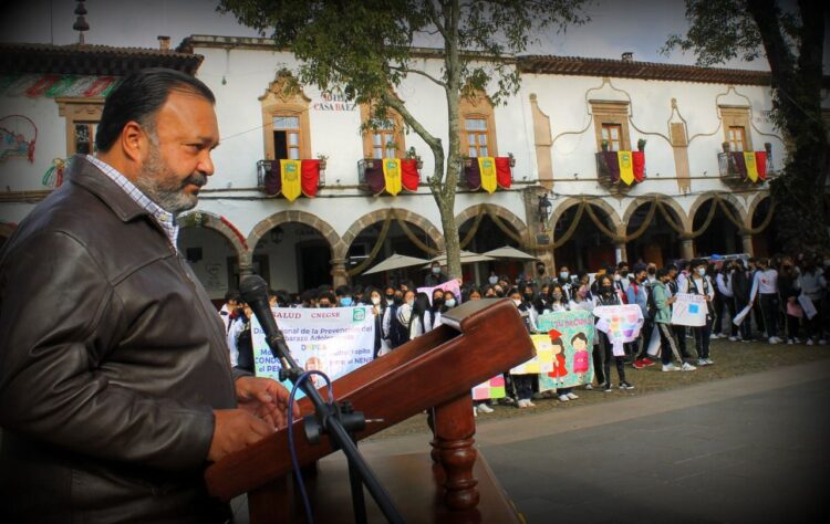 Sensibilizar embarazo de adolescentes, básico para resolverlo: Julio Arreola