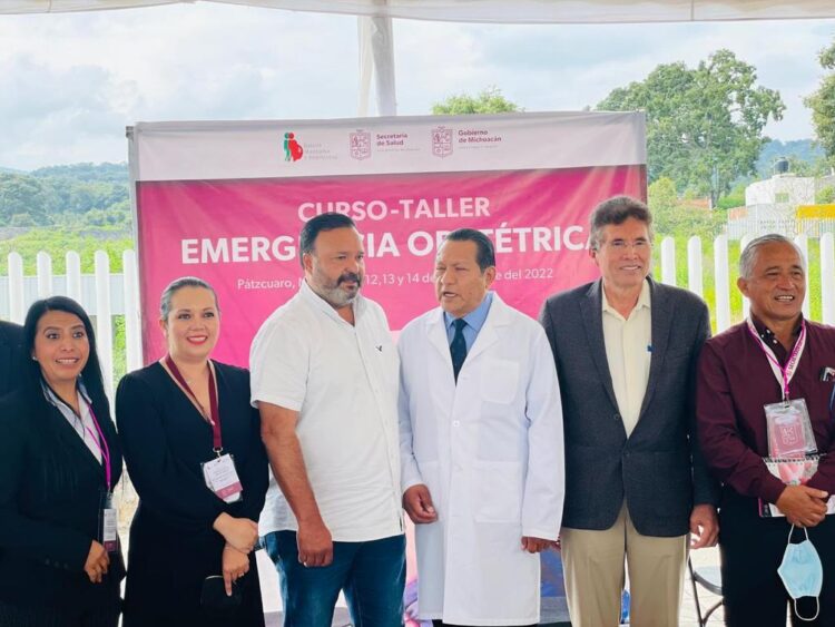 Acude Julio Arreola a curso Emergencias Obstétricas en Hospital Gral Pátzcuaro