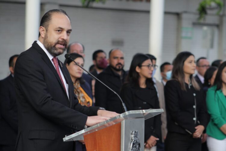 Rendir homenaje a nuestros héroes con dedicación y trabajo: Regidor Carlos Silva