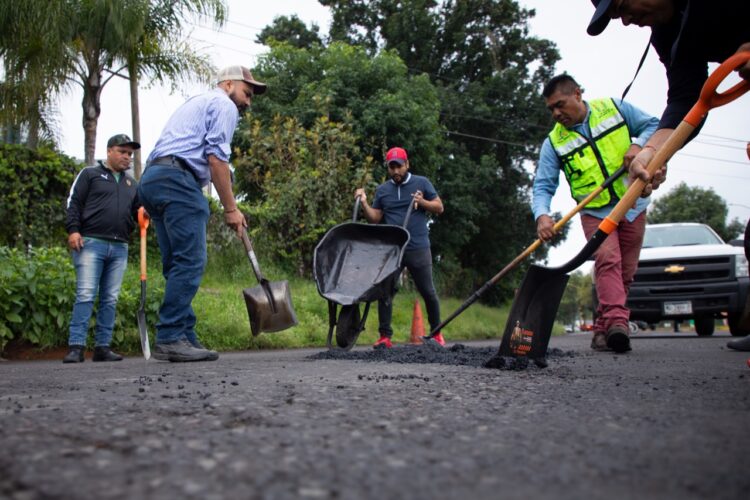 Realiza Gobierno de Uruapan jornada de bacheo intenso y recolección de basura