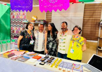 Representa edil Julio Arreola a Pátzcuaro en Tianguis Pueblos Mágicos en Oaxaca