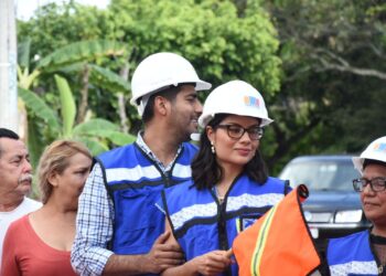 Gobierno de Poncho Chávez pavimenta calles en varias localidades de Taretan