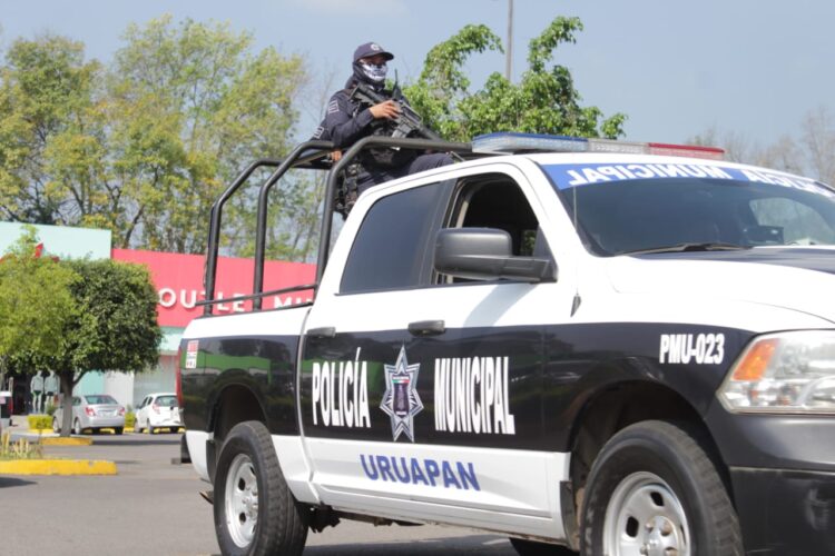 Inicia operativo de seguridad y vigilancia por Noche de Muertos 2022 en Uruapan