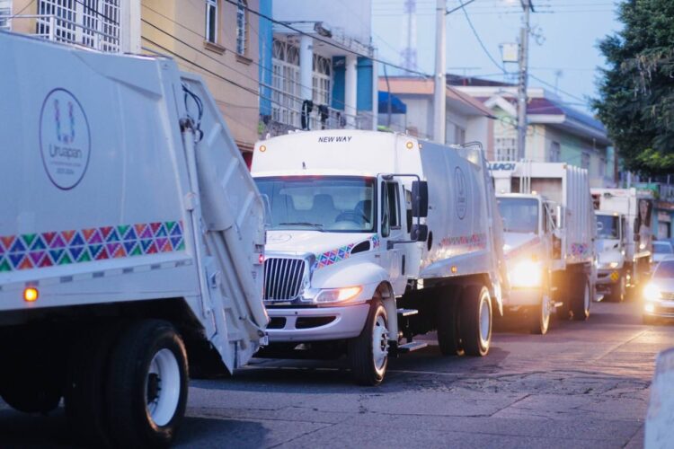 Incorpora Nacho Campos 10 camiones al servicio de recolección de la basura
